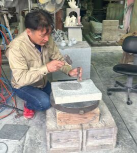 シマエナガ　ツアー　石　アート　芸術　祈り　山田忠　石割り　体験