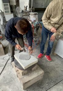 シマエナガ ツアー 石 アート 芸術 祈り 山田忠 石割り 体験